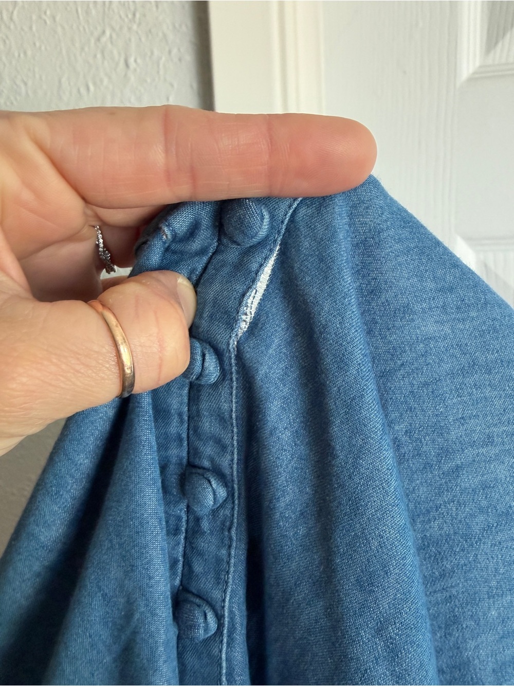 J. Jill (NWT W/ Small Flaw) Light Blue Chambray Indigo Stand Collar Top 2X - Picture 13 of 14